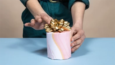How To Wrap A Candle For Gift
